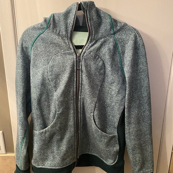 Lululemon Hoody (Women’s) - Picture 1 of 3